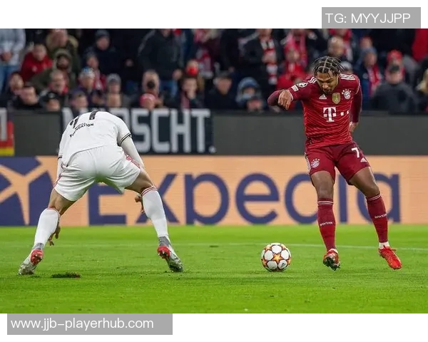 意甲精彩对决拜仁凭帽子戏法逆转本菲卡引发转会热议