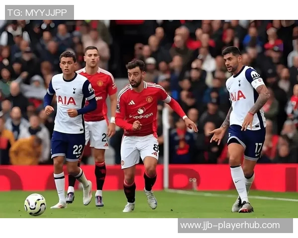 欧联杯热刺与巴萨激战成平局全场气氛紧张引发球迷热议