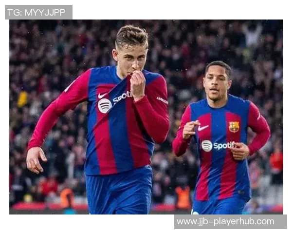 英超激战：里昂逆转巴萨精彩瞬间回顾与十大进球盘点